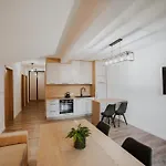 דירה Centrum Konferencyjno-noclegowe Iwkowa