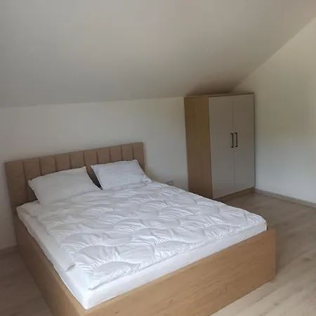Apartament Centrum Konferencyjno-noclegowe Iwkowa