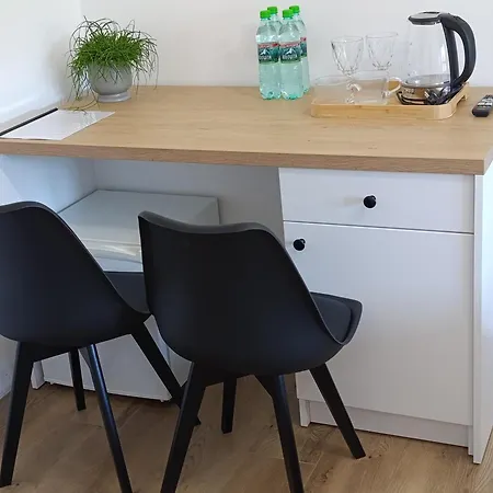 דירה Centrum Konferencyjno-noclegowe Iwkowa